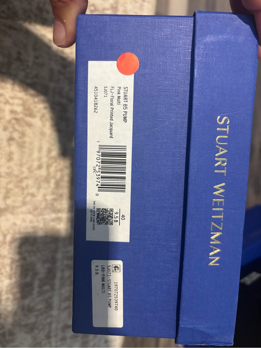 Stuart Weitzman Blue Box with Gold Logo - Picture 2 of 4
